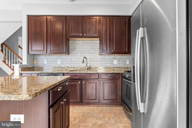 4 TUXFORD LN, Coatesville, PA 19320