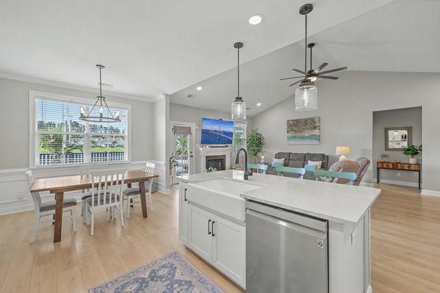 612 Sienna Way, Summerville, SC 29486