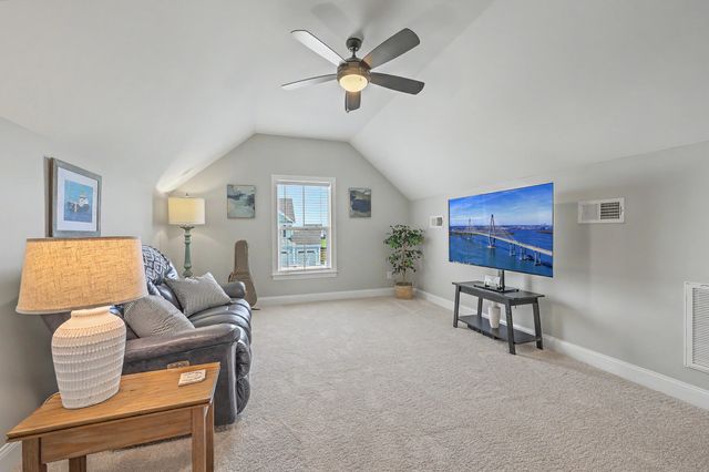 612 Sienna Way, Summerville, SC 29486