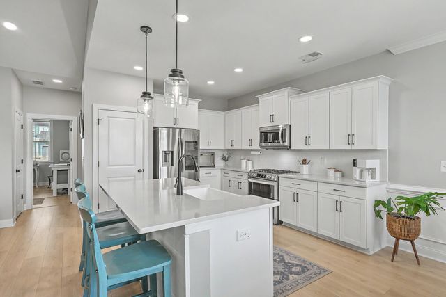 612 Sienna Way, Summerville, SC 29486