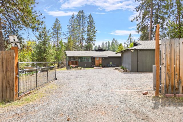 19143 Pumice Butte Road, Bend, OR 97702