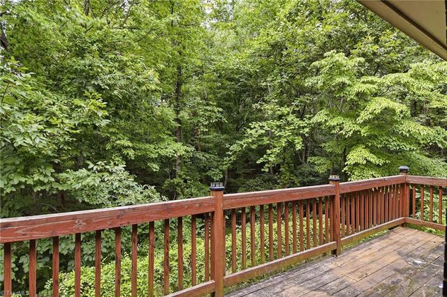 6 Hidden Valley Court, Greensboro, NC 27407