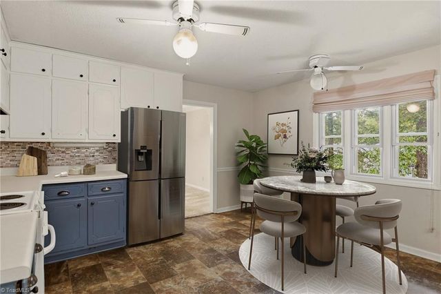 6 Hidden Valley Court, Greensboro, NC 27407
