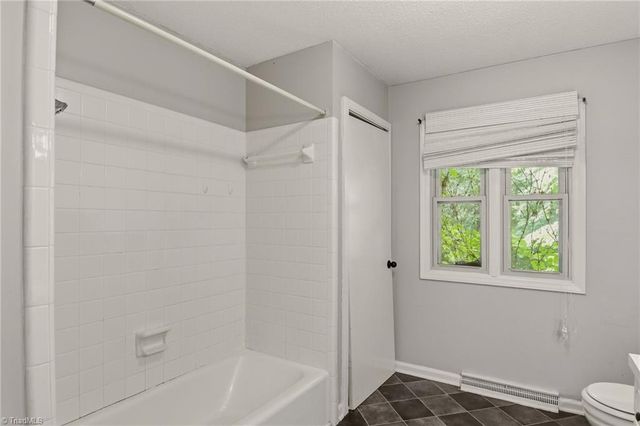 6 Hidden Valley Court, Greensboro, NC 27407
