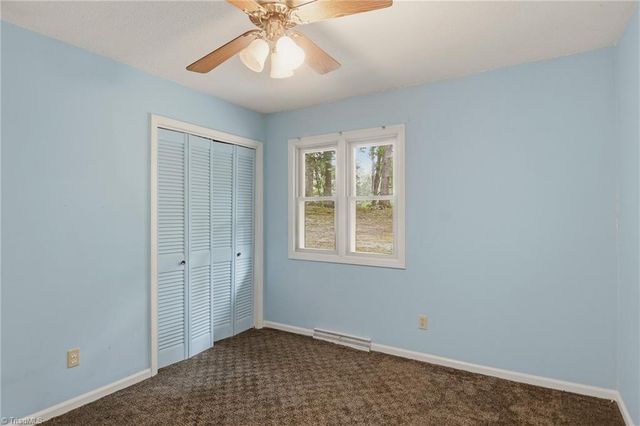 6 Hidden Valley Court, Greensboro, NC 27407
