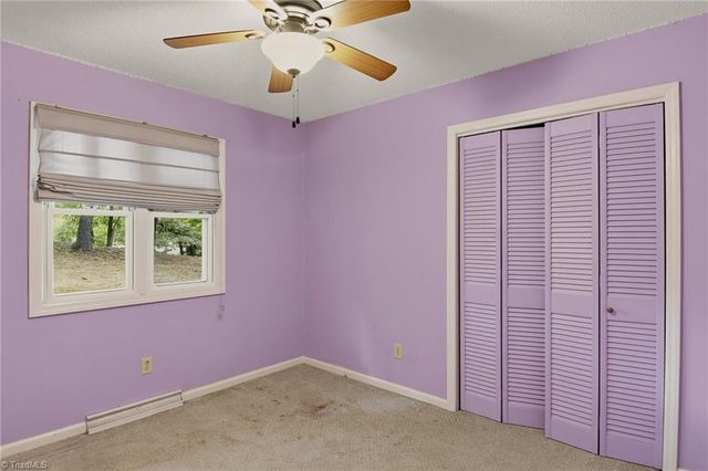 6 Hidden Valley Court, Greensboro, NC 27407