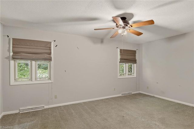6 Hidden Valley Court, Greensboro, NC 27407