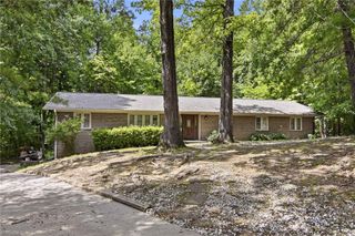 6 Hidden Valley Court, Greensboro, NC 27407