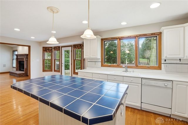 4254 Sarahs Way, Sugarcreek Twp, OH 45440