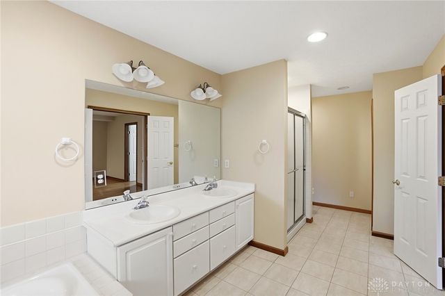 4254 Sarahs Way, Sugarcreek Twp, OH 45440