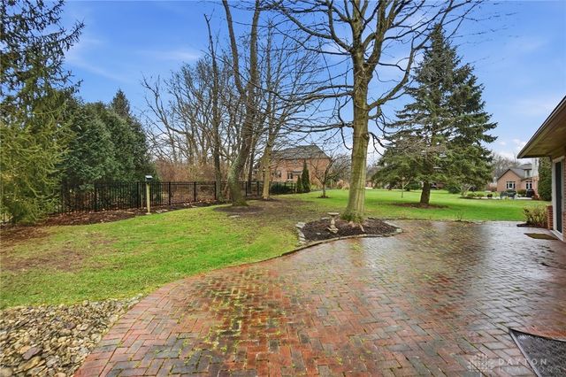 4254 Sarahs Way, Sugarcreek Twp, OH 45440