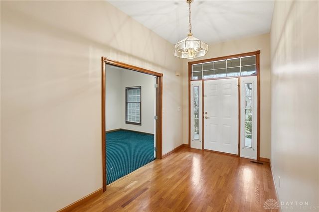 4254 Sarahs Way, Sugarcreek Twp, OH 45440