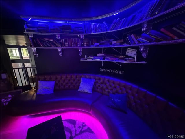 2233 Park Avenue, Detroit, MI 48201