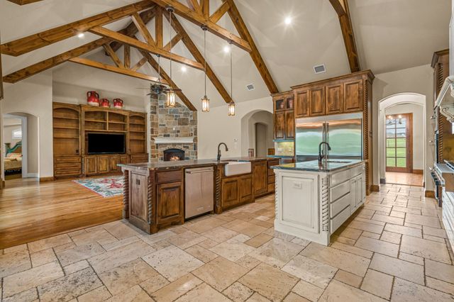 7809 Bella Flora Drive, Fort Worth, TX 76126
