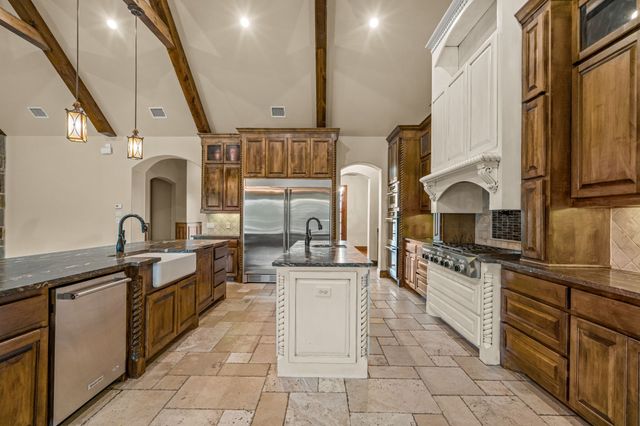 7809 Bella Flora Drive, Fort Worth, TX 76126