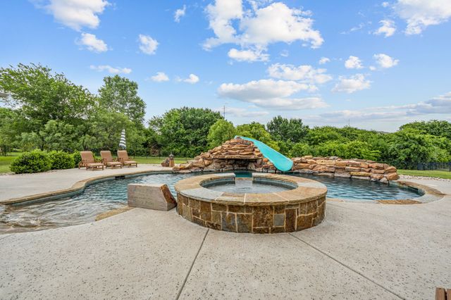 7809 Bella Flora Drive, Fort Worth, TX 76126