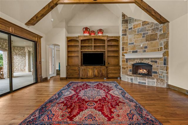 7809 Bella Flora Drive, Fort Worth, TX 76126