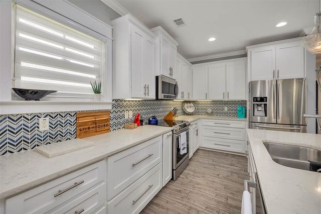 123 Serenity Lane, St Simons Island, GA 31522