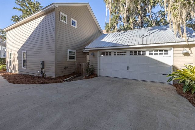 123 Serenity Lane, St Simons Island, GA 31522