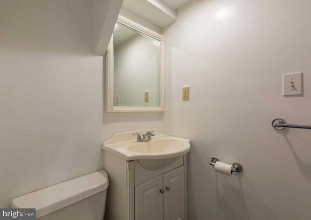 165 STONEWAY LN, Bala Cynwyd, PA 19004