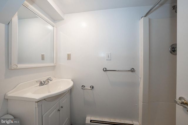 165 STONEWAY LN, Bala Cynwyd, PA 19004