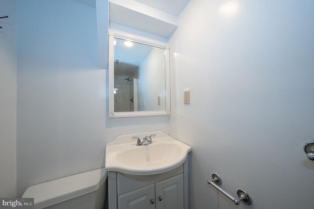 165 STONEWAY LN, Bala Cynwyd, PA 19004