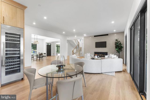 6411 CRANE TER, Bethesda, MD 20817