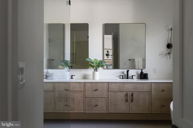 6411 CRANE TER, Bethesda, MD 20817