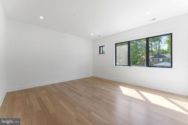 6411 CRANE TER, Bethesda, MD 20817