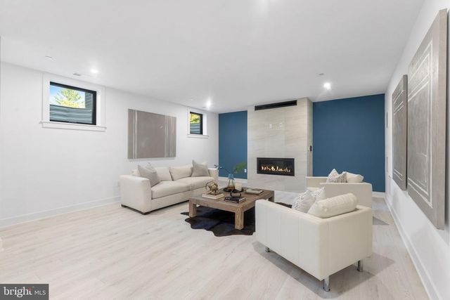 6411 CRANE TER, Bethesda, MD 20817