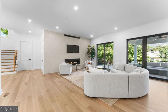 6411 CRANE TER, Bethesda, MD 20817