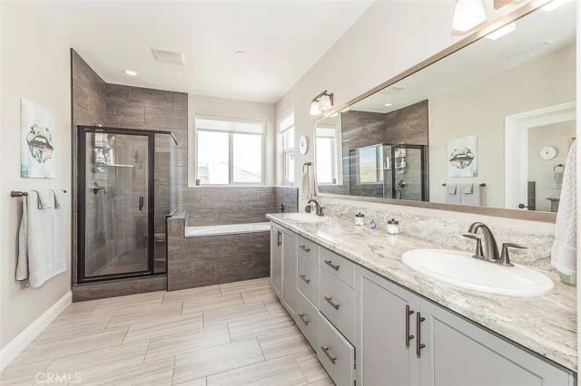 4475 Crown Bluffs Drive, Madera, CA 93636