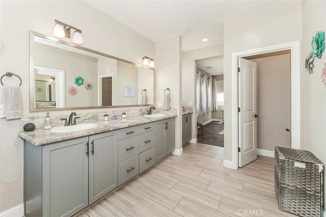 4475 Crown Bluffs Drive, Madera, CA 93636