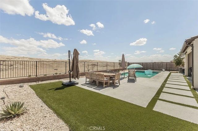 4475 Crown Bluffs Drive, Madera, CA 93636