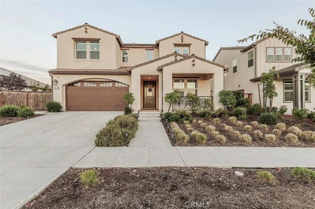 4475 Crown Bluffs Drive, Madera, CA 93636