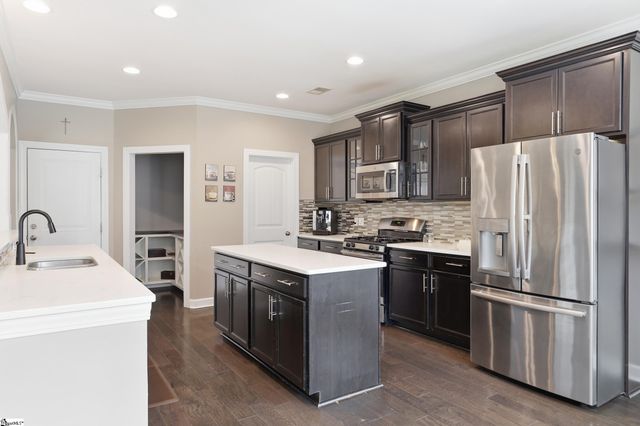 159 Leigh Creek Drive, Simpsonville, SC 29681