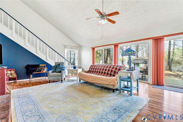 1012 Lake Heritage Dr, Ruther Glen, VA 22546