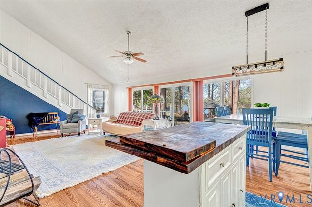 1012 Lake Heritage Dr, Ruther Glen, VA 22546