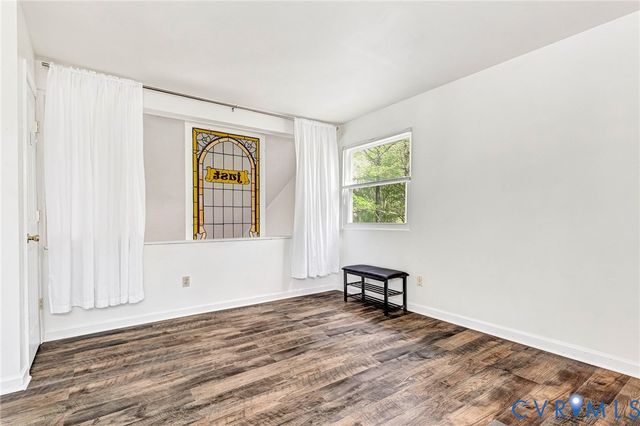 1012 Lake Heritage Dr, Ruther Glen, VA 22546