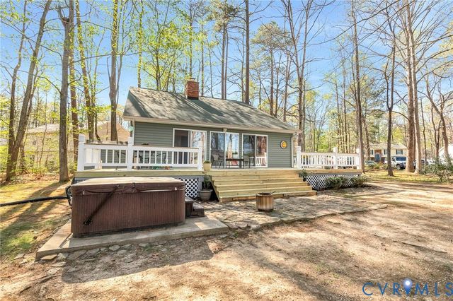 1012 Lake Heritage Dr, Ruther Glen, VA 22546