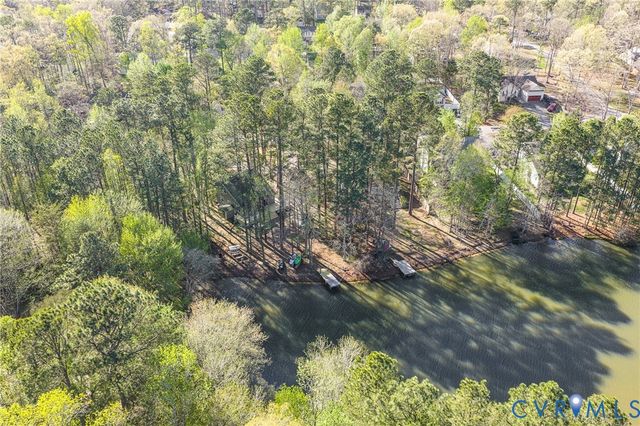 1012 Lake Heritage Dr, Ruther Glen, VA 22546