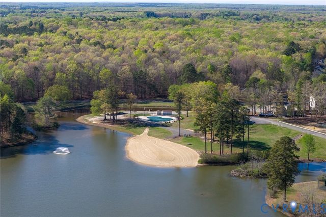 1012 Lake Heritage Dr, Ruther Glen, VA 22546