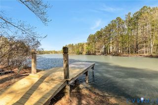 1012 Lake Heritage Dr, Ruther Glen, VA 22546