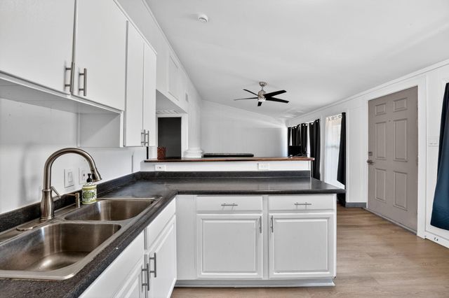 2401 De Soto DR, Austin, TX 78733