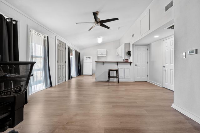 2401 De Soto DR, Austin, TX 78733