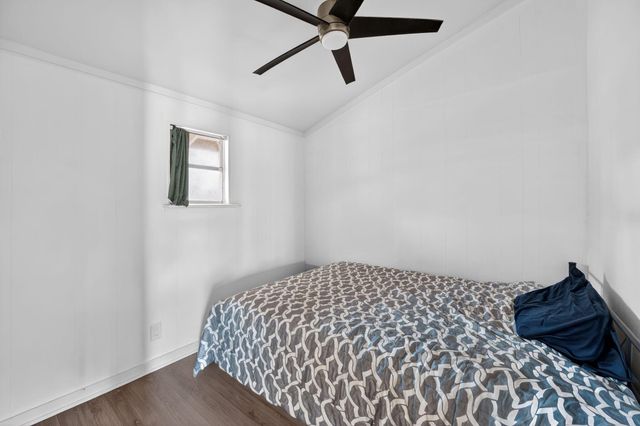 2401 De Soto DR, Austin, TX 78733