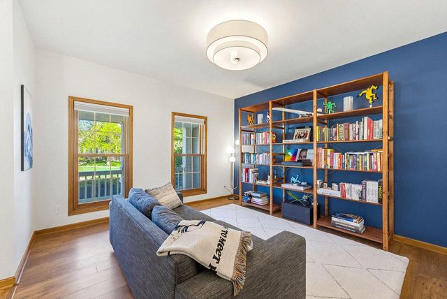 3818 Centennial CIRCLE, Milwaukee, WI 53221