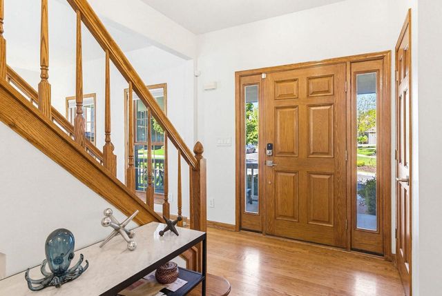 3818 Centennial CIRCLE, Milwaukee, WI 53221