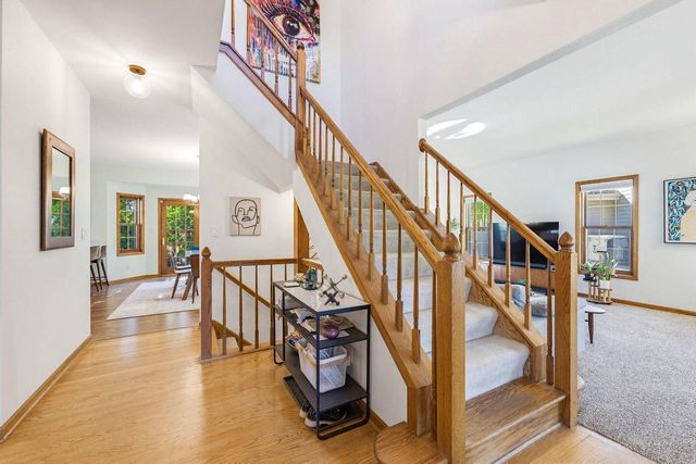 3818 Centennial CIRCLE, Milwaukee, WI 53221