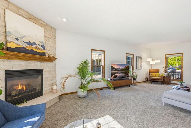 3818 Centennial CIRCLE, Milwaukee, WI 53221